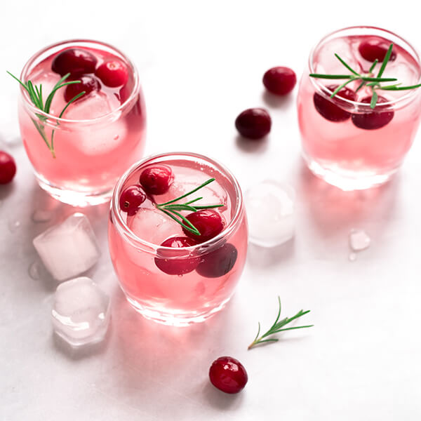 Drink recipe with cascading cranberry